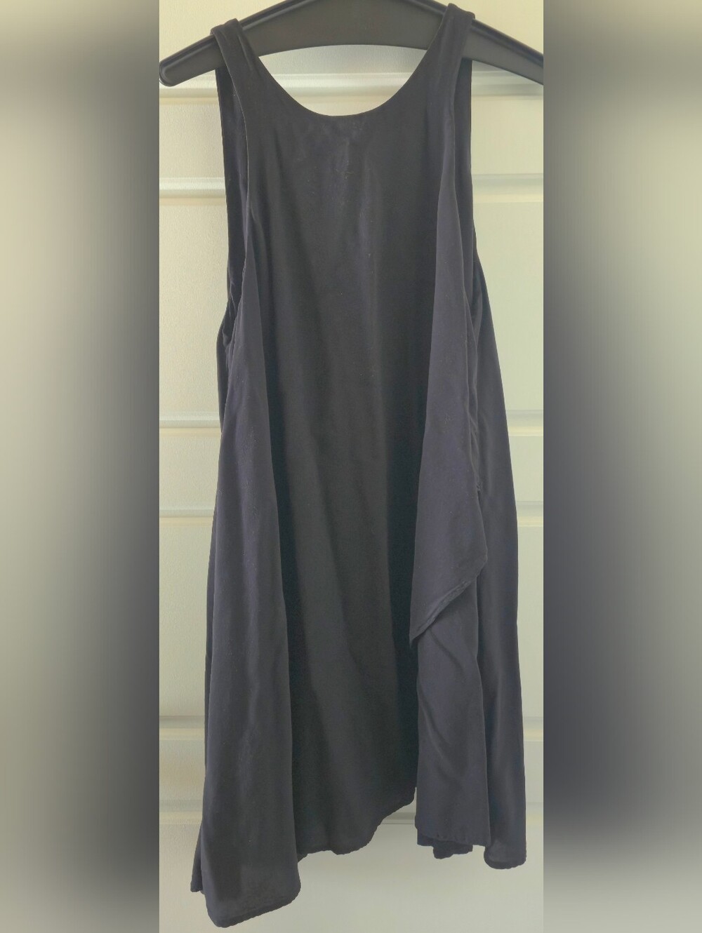 Silence + Noise Summer Dress Sleeveless Rayon L Black Soft Asymmetric Hemline